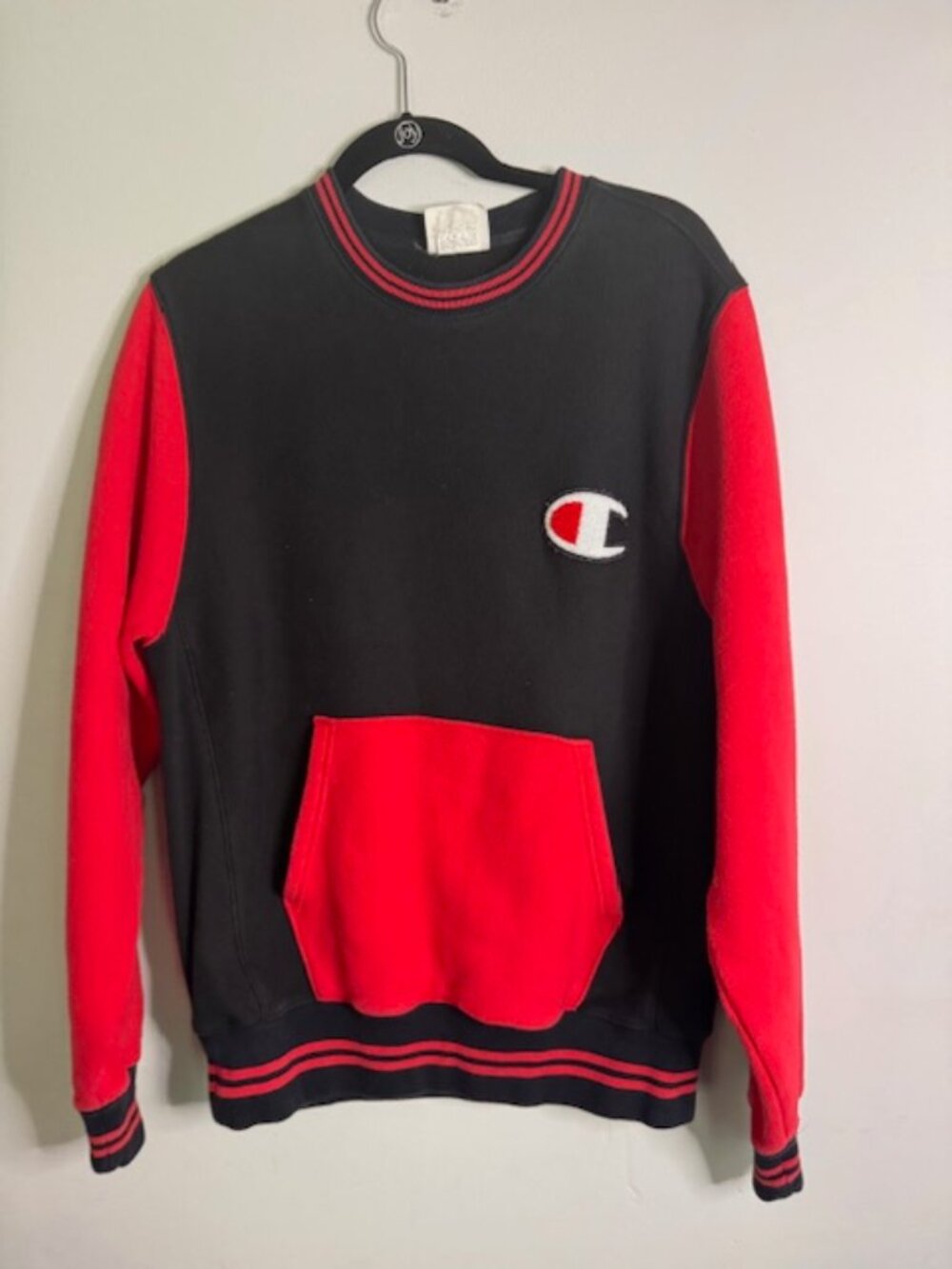 Vintage Champion Reverse Weave Black and Red Crew Neck Sweatshirt Medium